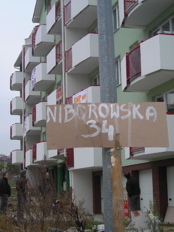 BMRnova transparenty n34 na bloku nieborowska 34